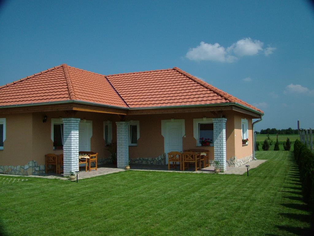 Horvathapartman Бюк Экстерьер фото